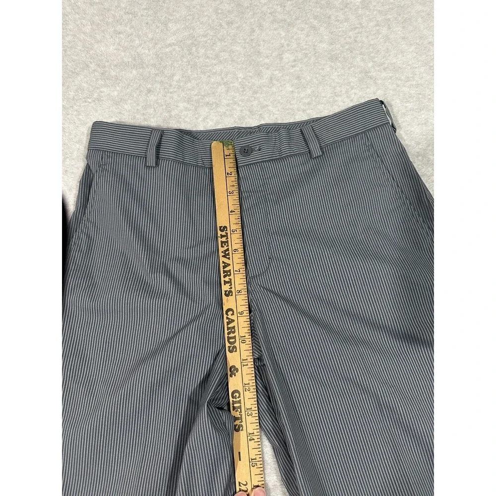 Nike Golf Shorts Men's‎ 30 Chino Grey Striped Performance Standard Fit